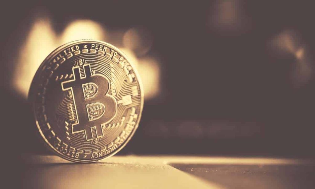 بنیانگذاران DecenTrader میگوید هدف منطقی بیتکوین درحال حاضر ۴۸ هزار دلار است